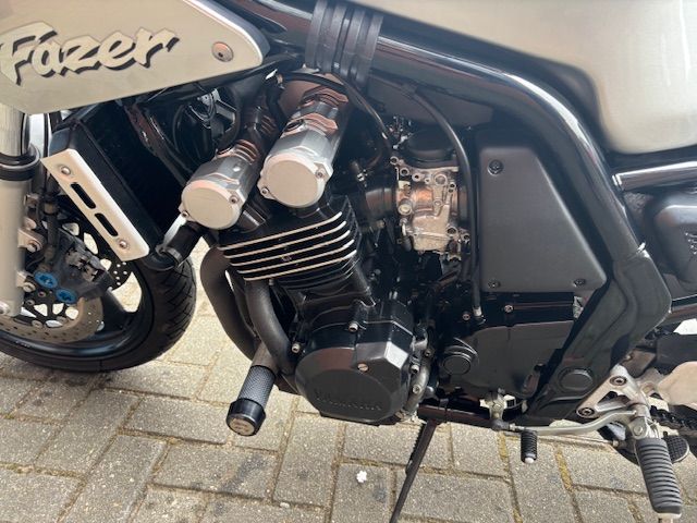 yamaha - fzs-600-fazer