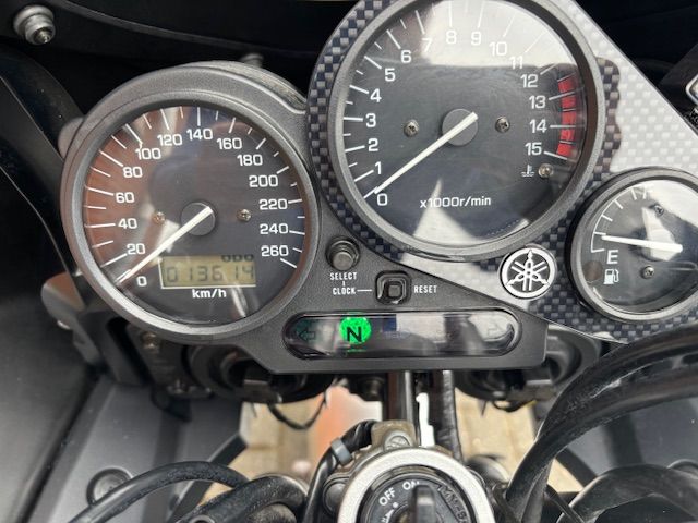 yamaha - fzs-600-fazer