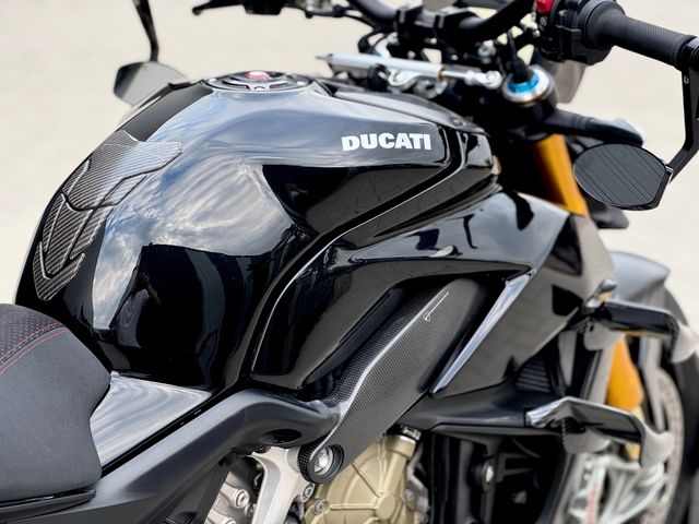 ducati - streetfighter-v4s