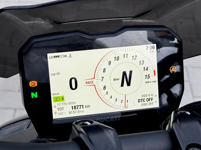 ducati - streetfighter-v4s