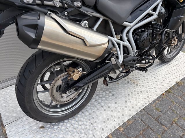 triumph - tiger-800