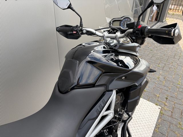 triumph - tiger-800