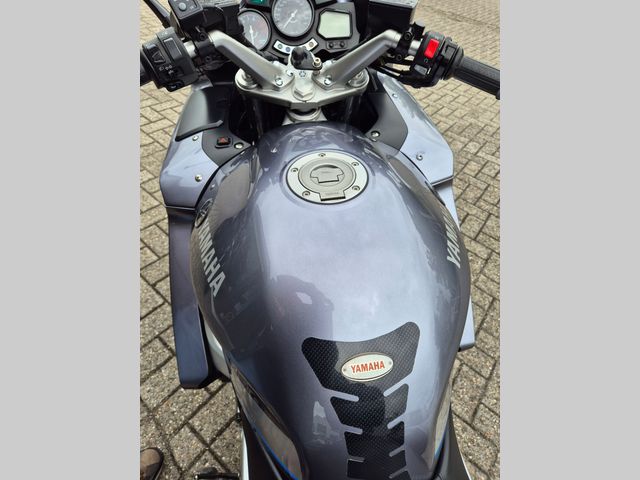 yamaha - fjr-1300