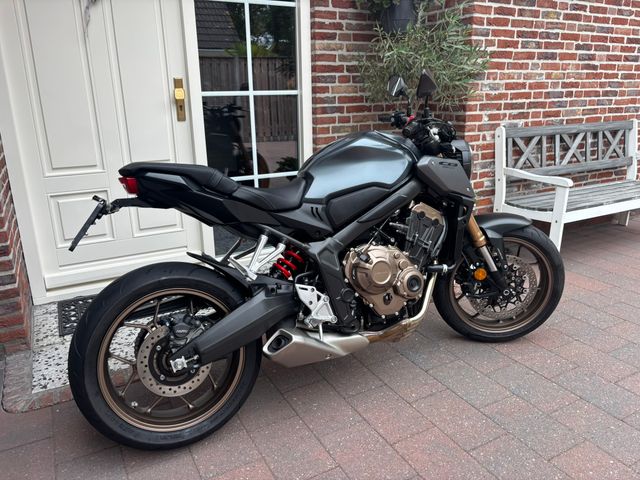 honda - cb-650-r-neo-sports-cafe