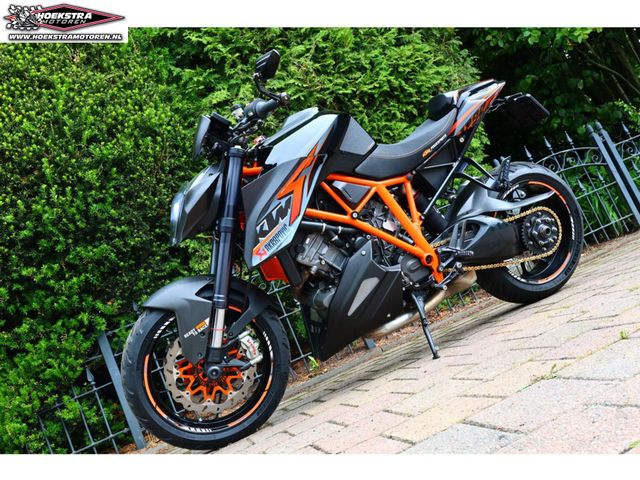 ktm - 1290-super-duke-r