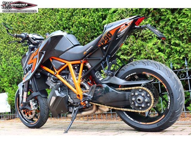 ktm - 1290-super-duke-r