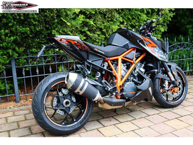 ktm - 1290-super-duke-r