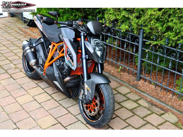 ktm - 1290-super-duke-r