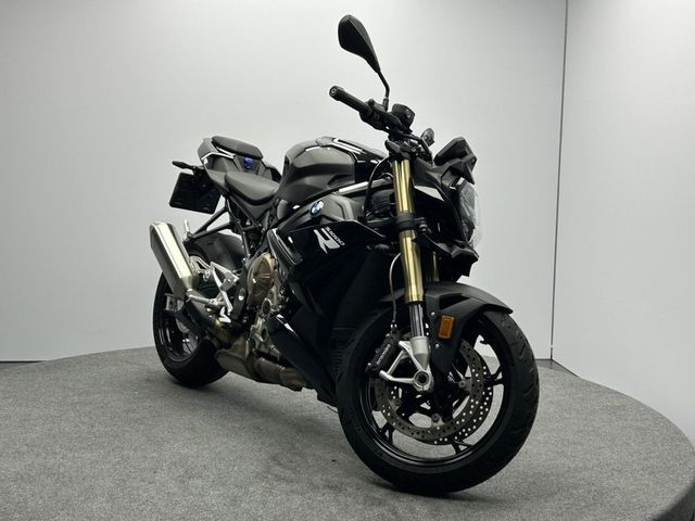 bmw - s-1000-r