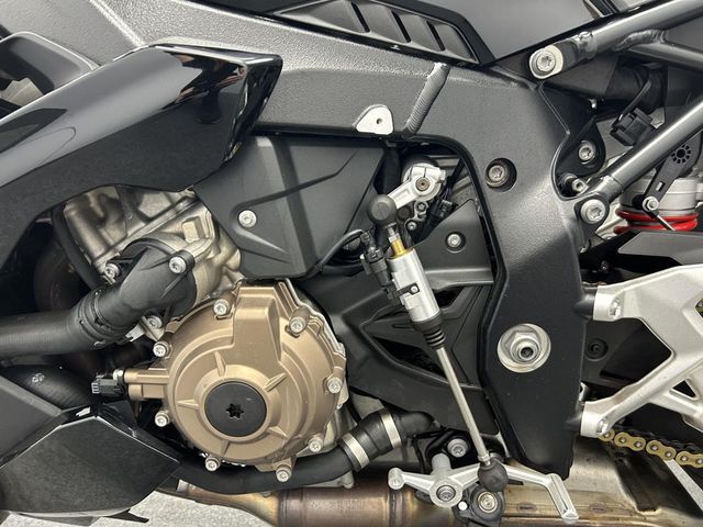 bmw - s-1000-r