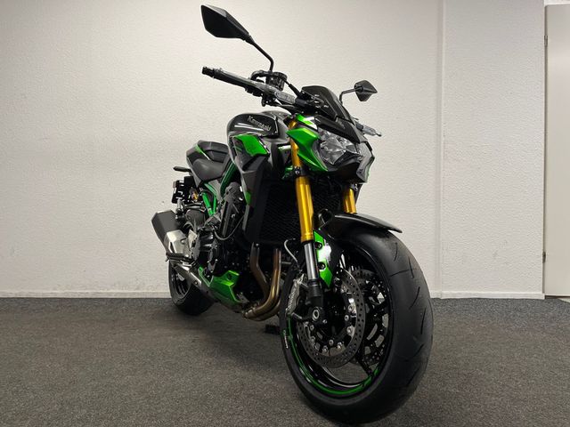 kawasaki - z900