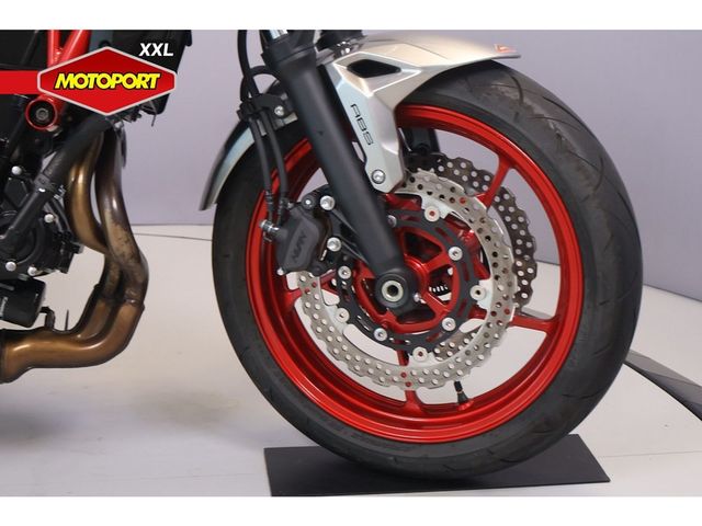 kawasaki - z650