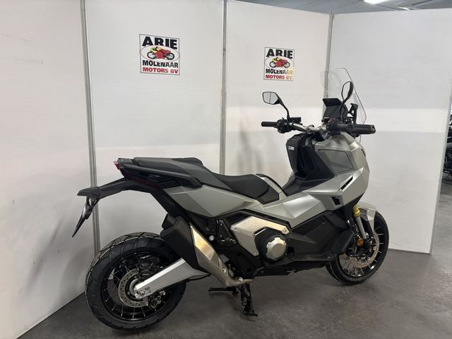 honda - x-adv