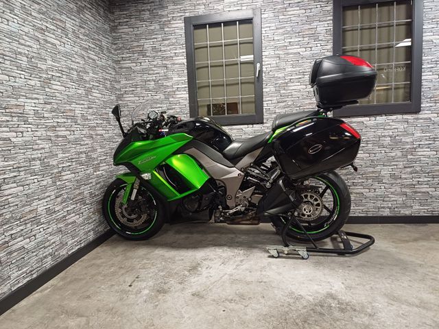 kawasaki - z-1000-sx-abs