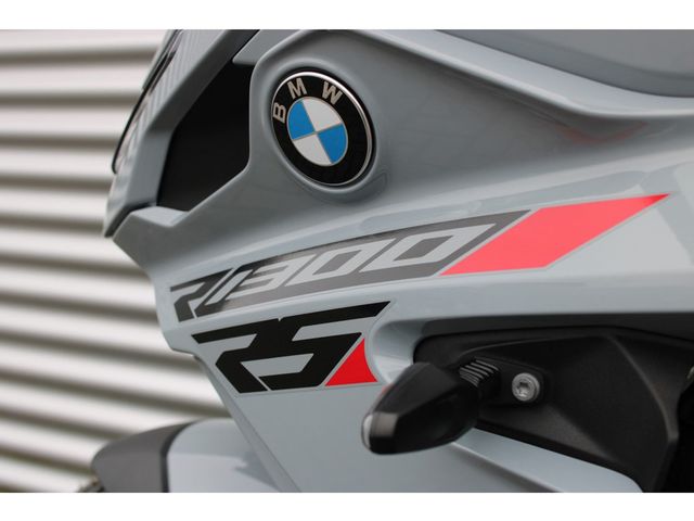 bmw - r-1300-rs