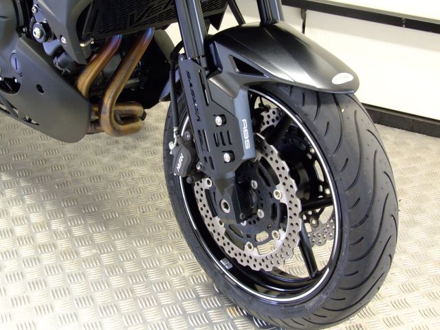 kawasaki - versys-650-abs