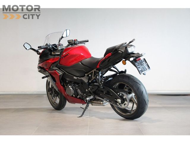 suzuki - gsx-s-1000-gt