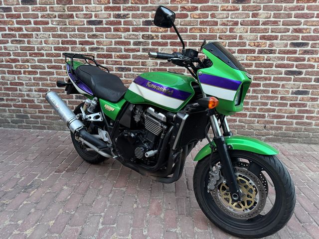 kawasaki - zrx-1100