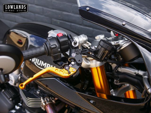 triumph - thruxton-rs