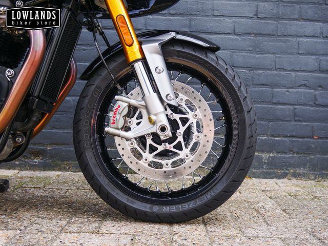 triumph - thruxton-rs