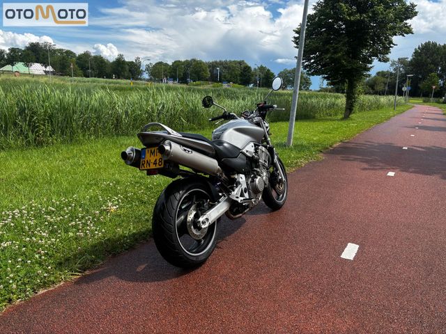 honda - cb-900-f-hornet