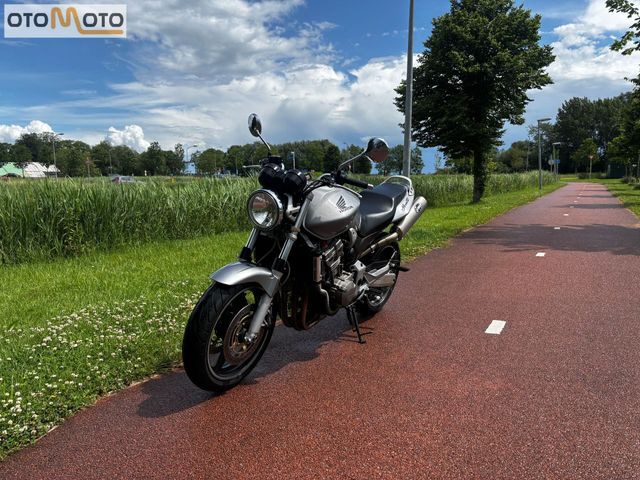 honda - cb-900-f-hornet