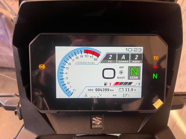 suzuki - v-strom-800