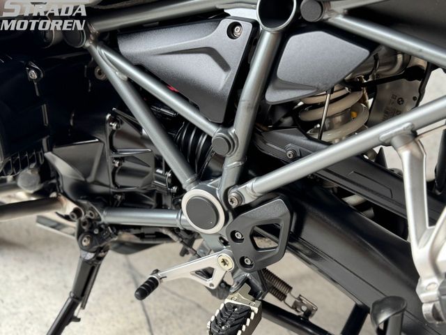 bmw - r-1200-gs-adventure-triple-black