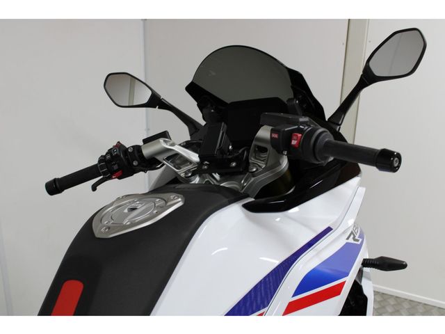 bmw - r-1300-rs