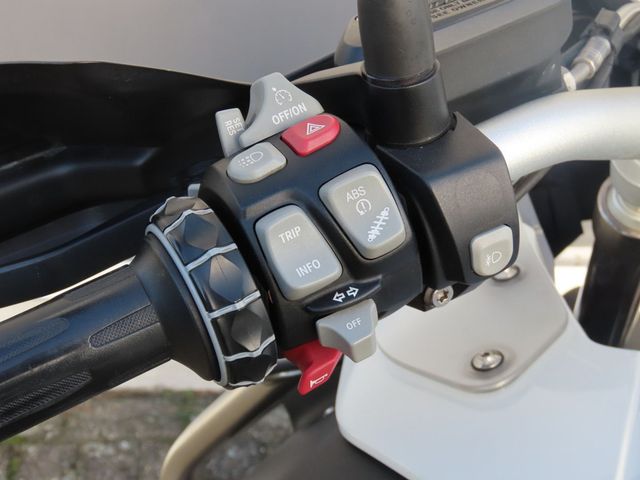 bmw - r-1200-gs-adventure