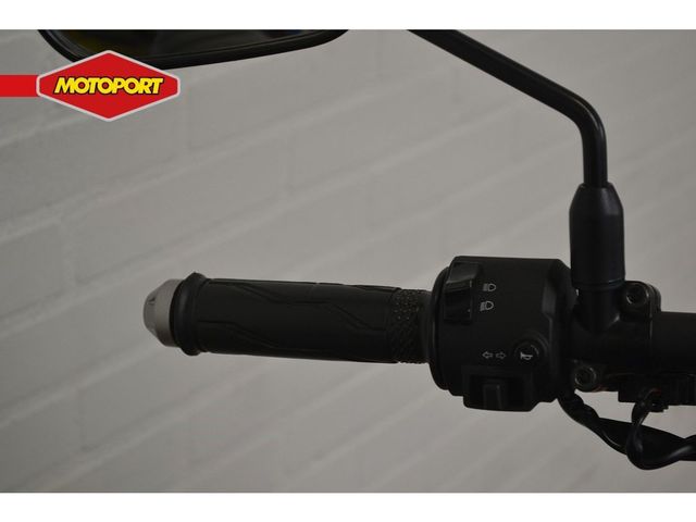 yamaha - xsr-125
