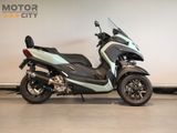 YAMAHA TRICITY 300