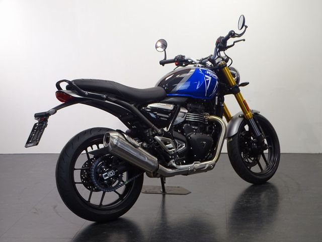 triumph - speed-400