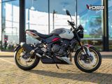 TRIUMPH TRIDENT 800