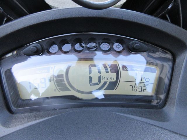 yamaha - mw-125-tricity