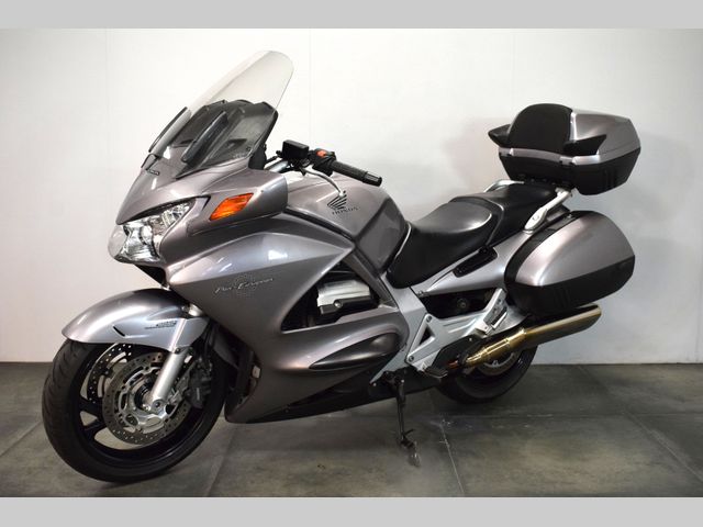 honda - st-1300-pan-european-c-abs