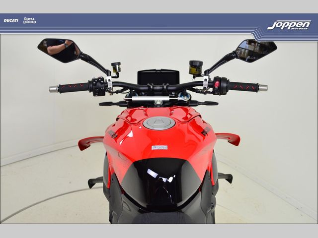 ducati - streetfighter-v4-s-corse