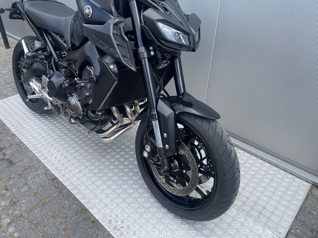 yamaha - mt-09-abs