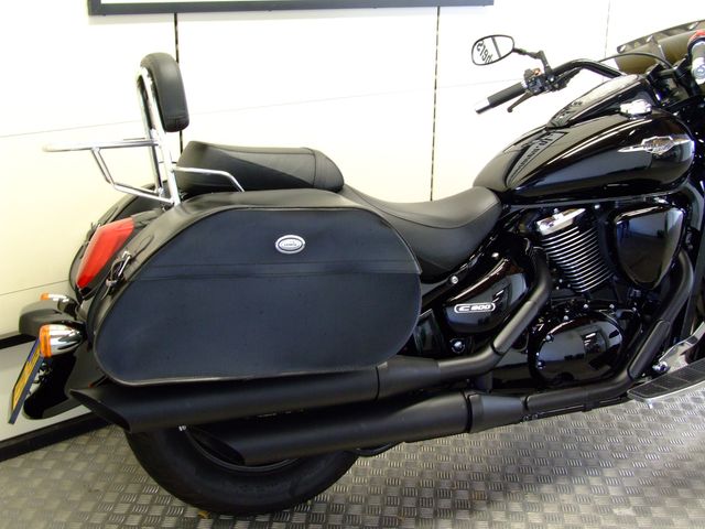suzuki - intruder-c-800-classic