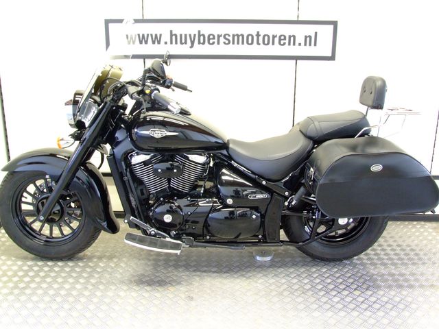 suzuki - intruder-c-800-classic