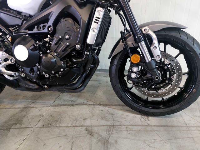 yamaha - xsr-900-abs