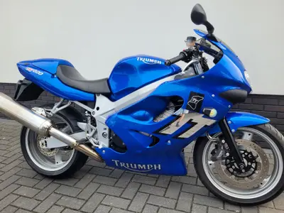 TRIUMPH TT 600 – foto 2