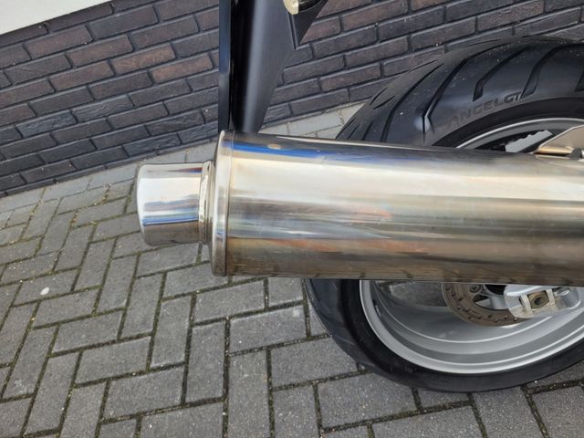 triumph - tt-600