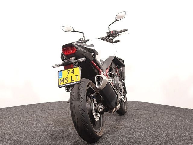 honda - cb-750-hornet