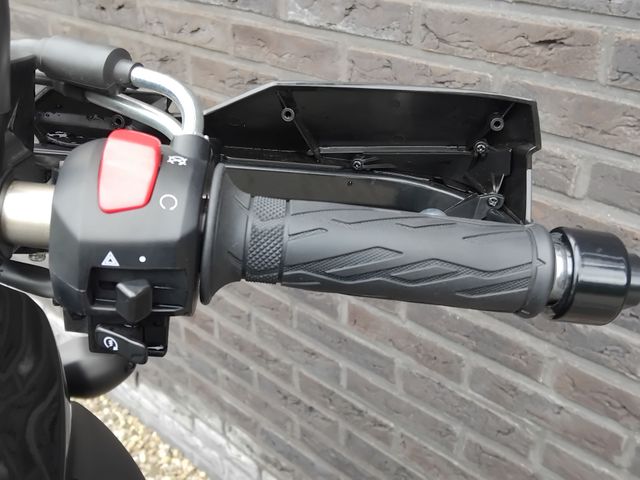 suzuki - v-strom-650-xta