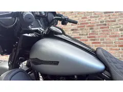 Harley-Davidson 103 Flhx Streetglide 21'' Street Glide  Vance & Hines mat grijs blackout Flhtk 2016 occasion – foto 11 van 20