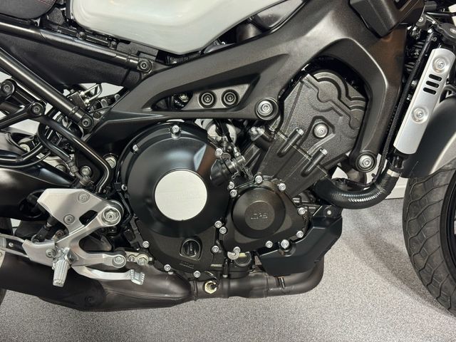 yamaha - xsr-900-abs