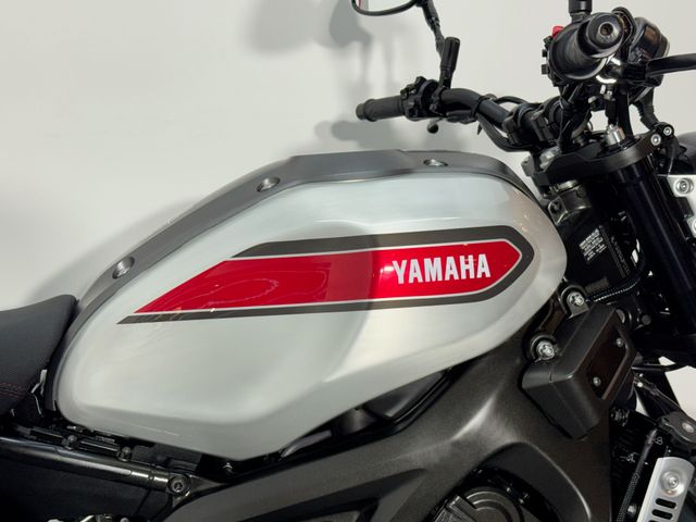 yamaha - xsr-900-abs