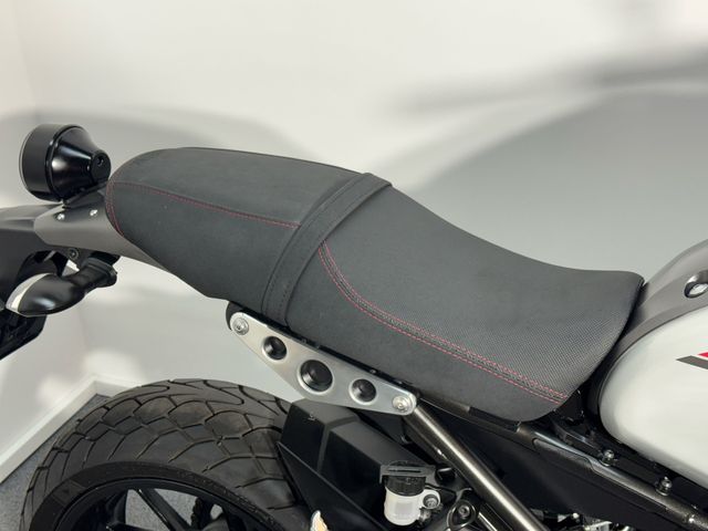 yamaha - xsr-900-abs