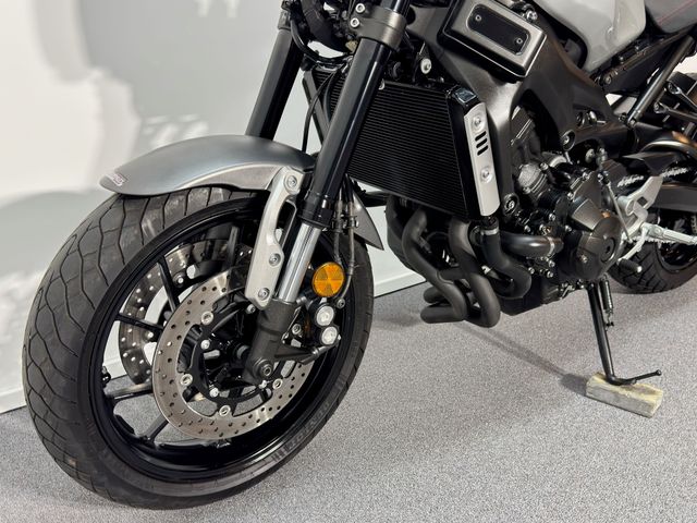 yamaha - xsr-900-abs